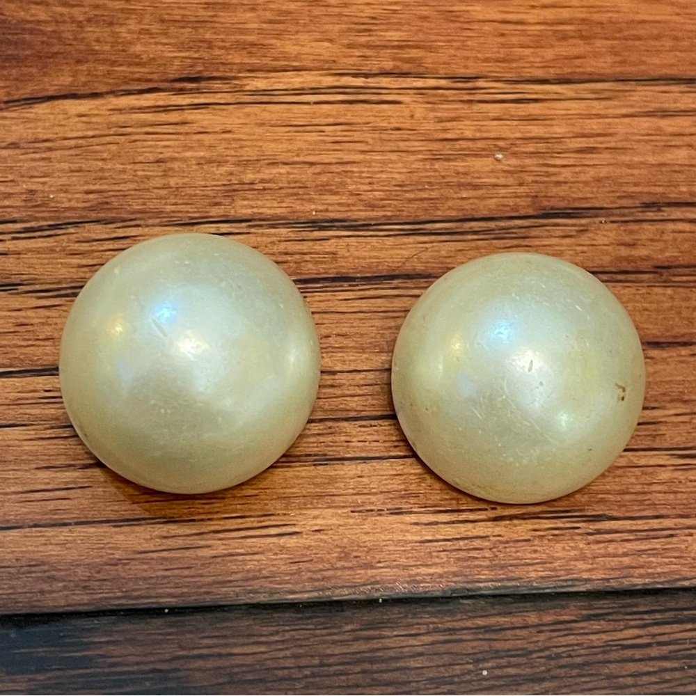 VTG Faux Pearl Clip-On Earrings Estate Costume Jewelry Made in Japan